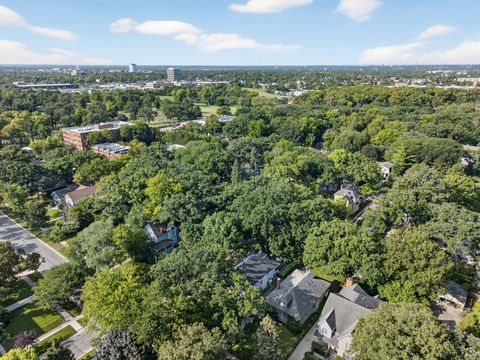 Tiny photo for 102 Keystone Avenue, River Forest, IL 60305 (MLS # 12582263)
