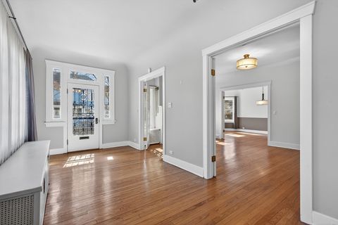 Tiny photo for 102 Keystone Avenue, River Forest, IL 60305 (MLS # 12582263)