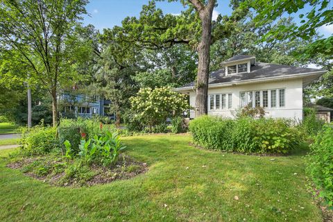 Tiny photo for 102 Keystone Avenue, River Forest, IL 60305 (MLS # 12582263)
