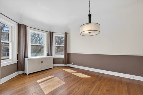Tiny photo for 102 Keystone Avenue, River Forest, IL 60305 (MLS # 12582263)