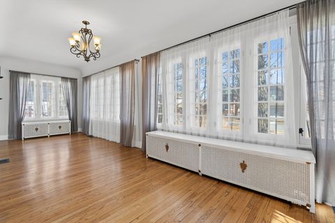 Tiny photo for 102 Keystone Avenue, River Forest, IL 60305 (MLS # 12582263)