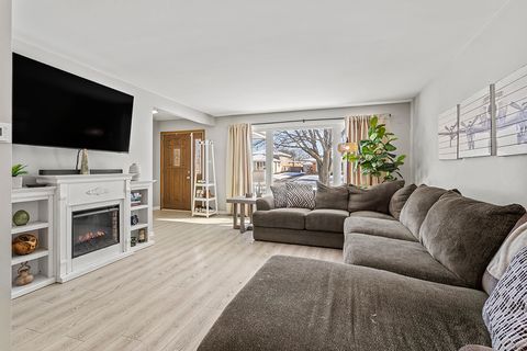 Tiny photo for 17374 Overhill Avenue, Tinley Park, IL 60477 (MLS # 12556343)