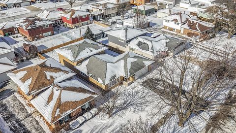 Tiny photo for 17374 Overhill Avenue, Tinley Park, IL 60477 (MLS # 12556343)