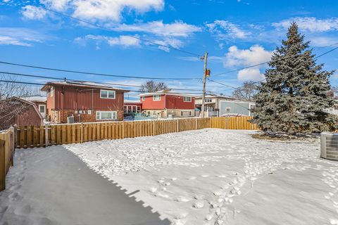 Tiny photo for 17374 Overhill Avenue, Tinley Park, IL 60477 (MLS # 12556343)