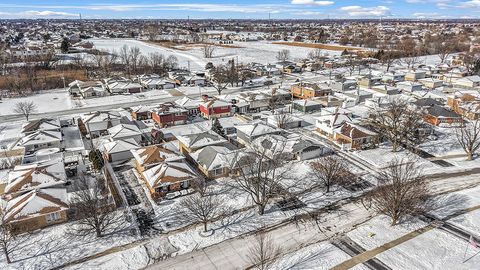 Tiny photo for 17374 Overhill Avenue, Tinley Park, IL 60477 (MLS # 12556343)