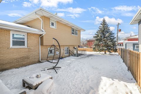 Tiny photo for 17374 Overhill Avenue, Tinley Park, IL 60477 (MLS # 12556343)