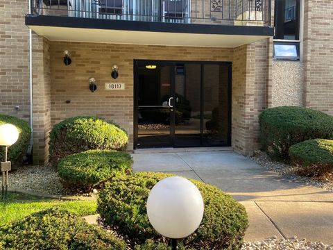 Photo of 10117 S Cicero Avenue #205, Oak Lawn, IL 60453 (MLS # 12569000)