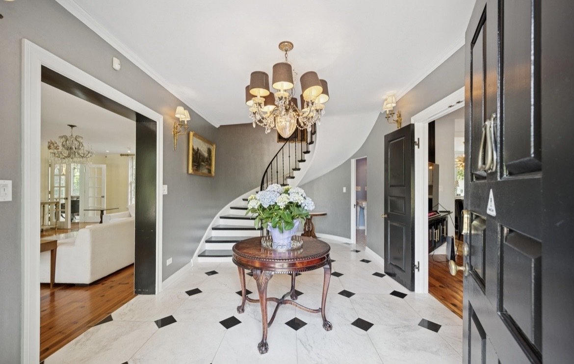 82 Woodley Road