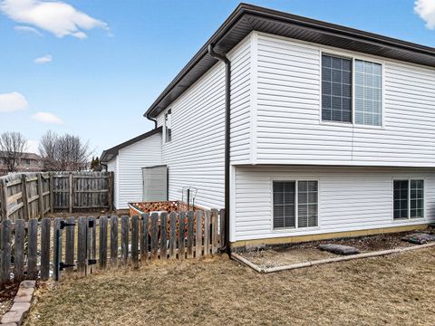 Tiny photo for 6822 Hadrian Drive, Joliet, IL 60431 (MLS # 12552352)