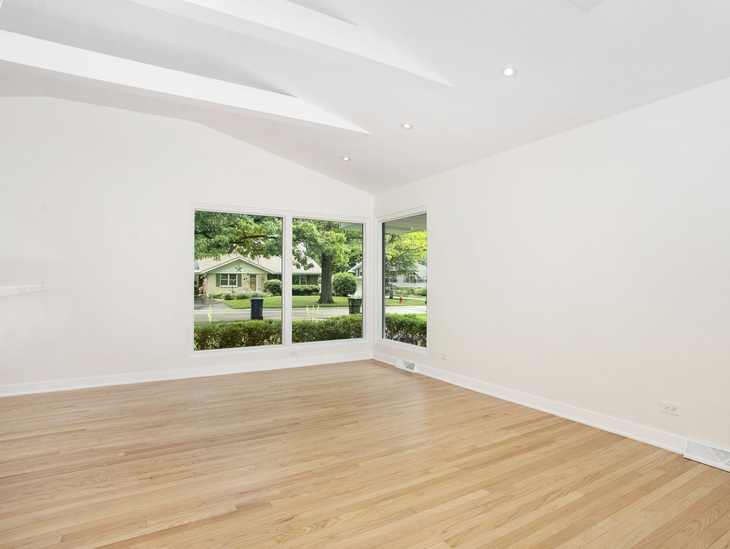 48 Oakwood Drive