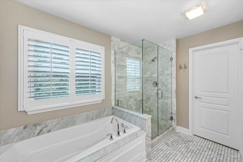 Tiny photo for 1228 Meade Court, Lindenhurst, IL 60046 (MLS # 12651899)