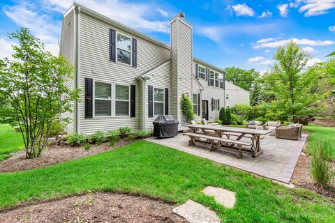 Tiny photo for 1228 Meade Court, Lindenhurst, IL 60046 (MLS # 12651899)