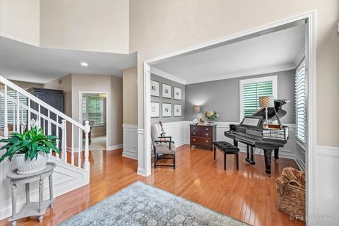 Tiny photo for 1228 Meade Court, Lindenhurst, IL 60046 (MLS # 12651899)