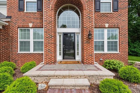 Tiny photo for 1228 Meade Court, Lindenhurst, IL 60046 (MLS # 12651899)