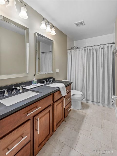 Tiny photo for 1228 Meade Court, Lindenhurst, IL 60046 (MLS # 12651899)