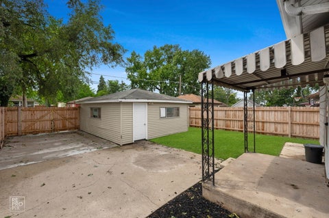 Tiny photo for 1418 Colorado Avenue, Joliet, IL 60435 (MLS # 12734017)
