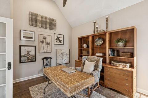 Tiny photo for 771 Black Walnut Court, Sugar Grove, IL 60554 (MLS # 12578216)