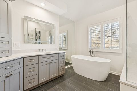 Tiny photo for 771 Black Walnut Court, Sugar Grove, IL 60554 (MLS # 12578216)