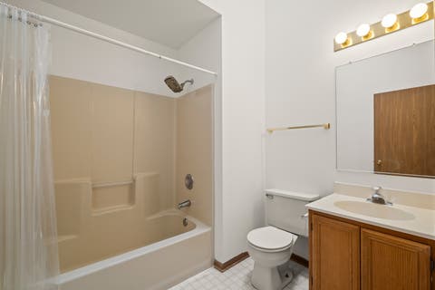 Tiny photo for 129 W Robinhood Way, Bolingbrook, IL 60440 (MLS # 12729380)