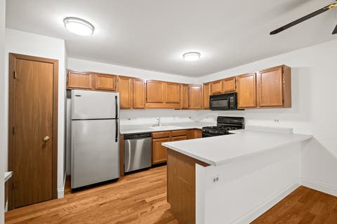 Tiny photo for 129 W Robinhood Way, Bolingbrook, IL 60440 (MLS # 12729380)