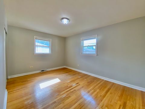 Tiny photo for 3454 E 170th Street, Lansing, IL 60438 (MLS # 12508300)