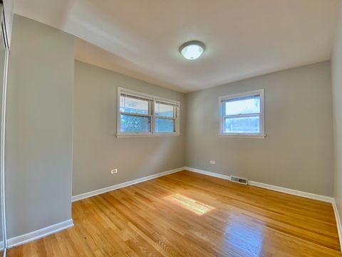 Tiny photo for 3454 E 170th Street, Lansing, IL 60438 (MLS # 12508300)