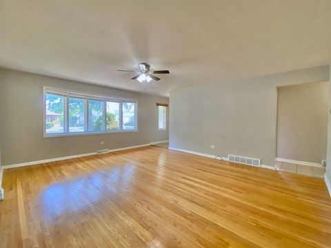 Tiny photo for 3454 E 170th Street, Lansing, IL 60438 (MLS # 12508300)