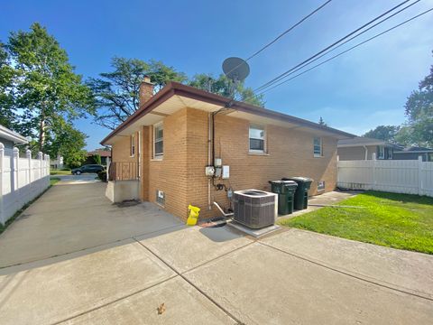 Tiny photo for 3454 E 170th Street, Lansing, IL 60438 (MLS # 12508300)