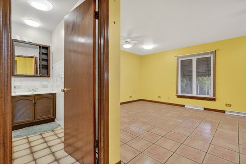 Tiny photo for 5359 S Nordica Avenue, Chicago, IL 60638 (MLS # 12499309)