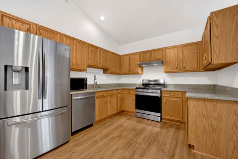 Tiny photo for 121 Commons Court, Wheeling, IL 60090 (MLS # 12503884)