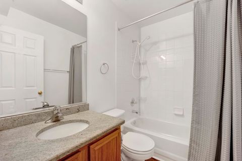 Tiny photo for 121 Commons Court, Wheeling, IL 60090 (MLS # 12503884)