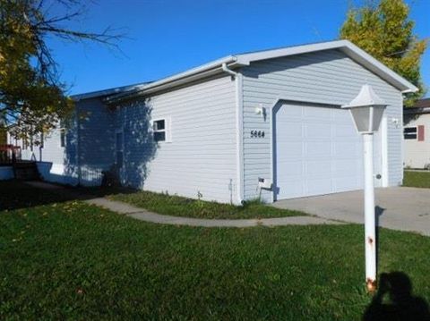 Mobile Home in Loves Park IL 5664 Shale Drive.jpg