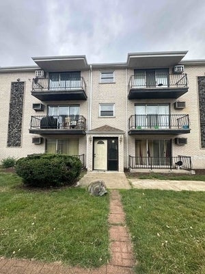 1685 HARBOR AVE APT 1N, CALUMET CITY, IL 60409 - Image 09874b2bc0a62b38230ea5b96820656a/2876012092