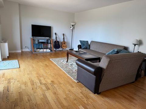 Tiny photo for 7141 N Kedzie Avenue #403, Chicago, IL 60645 (MLS # 12460313)