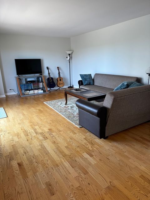 Tiny photo for 7141 N Kedzie Avenue #403, Chicago, IL 60645 (MLS # 12460313)