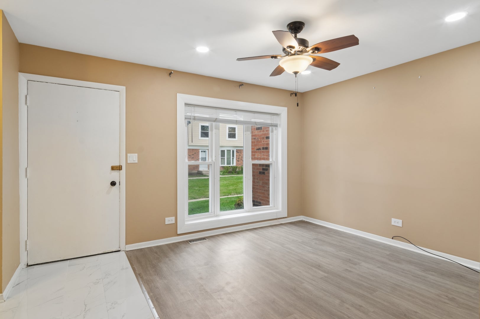 3062 KINGSTON Court