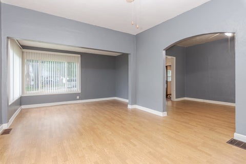 Tiny photo for 614 E Ash Street, Chatsworth, IL 60921 (MLS # 12672289)
