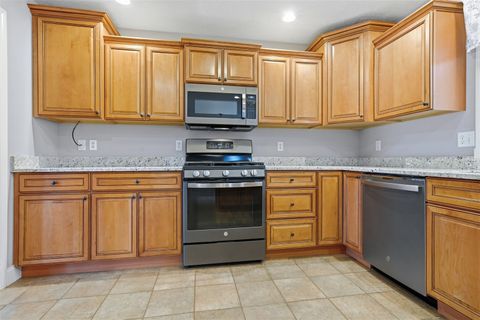 Tiny photo for 2510 Crooked Creek Road, Bloomington, IL 61705 (MLS # 12601431)