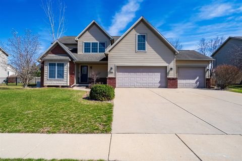 Tiny photo for 2510 Crooked Creek Road, Bloomington, IL 61705 (MLS # 12601431)