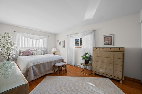 Tiny photo for 102 N Yates Lane, Mount Prospect, IL 60056 (MLS # 12499945)