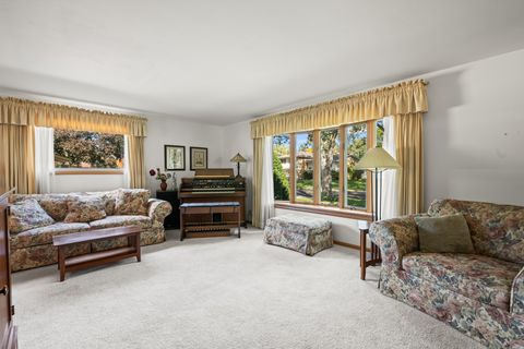 Tiny photo for 102 N Yates Lane, Mount Prospect, IL 60056 (MLS # 12499945)