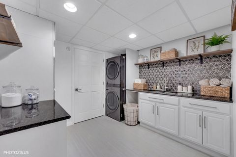 Tiny photo for 3517 Oakleaf Lane, Crystal Lake, IL 60012 (MLS # 12606745)