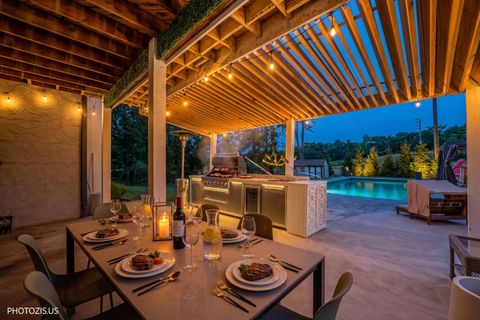 Tiny photo for 3517 Oakleaf Lane, Crystal Lake, IL 60012 (MLS # 12606745)