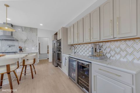 Tiny photo for 3517 Oakleaf Lane, Crystal Lake, IL 60012 (MLS # 12606745)