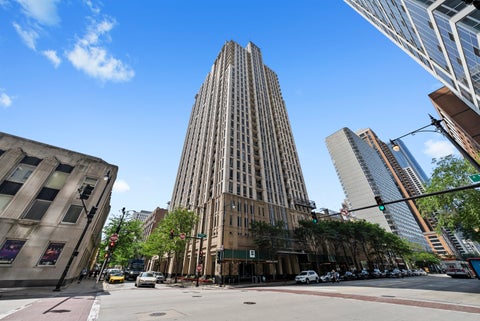 Photo of 1250 S Michigan Avenue #2900, Chicago, IL 60605 (MLS # 12756636)