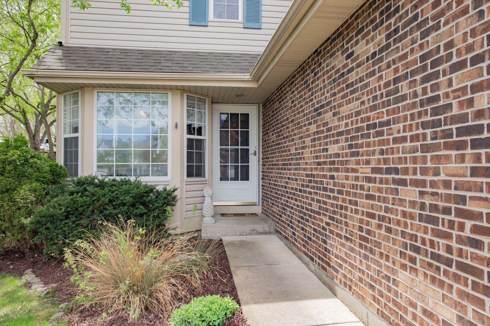 5815 Regency Court