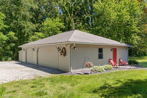 Tiny photo for 9916 Karnes Road, West Frankfort, IL 62896 (MLS # 12644267)