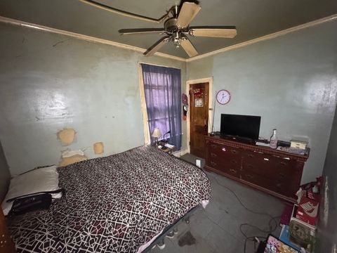 Tiny photo for 5826 S Artesian Avenue, Chicago, IL 60629 (MLS # 12522257)