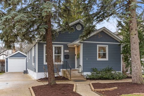 Tiny photo for 490 Carleton Avenue, Glen Ellyn, IL 60137 (MLS # 12584347)