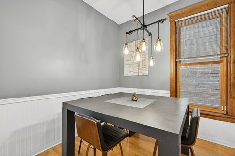 Tiny photo for 835 W Buckingham Place #2, Chicago, IL 60657 (MLS # 12479929)